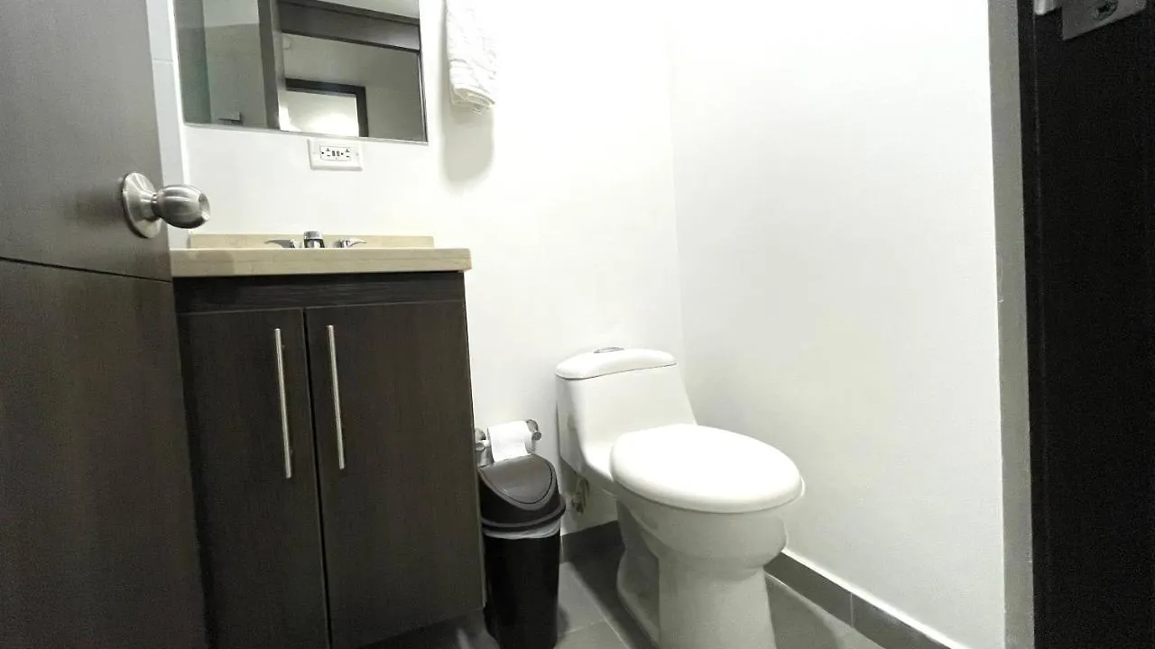 Aparthotel Apartamento Moderno En Conquistadores, Excelente Ubicacion Medellin Colombia