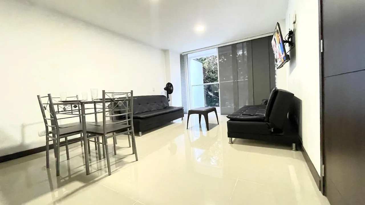 Apartamento Moderno En Conquistadores, Excelente Ubicacion Medellin 0*,  Colombia