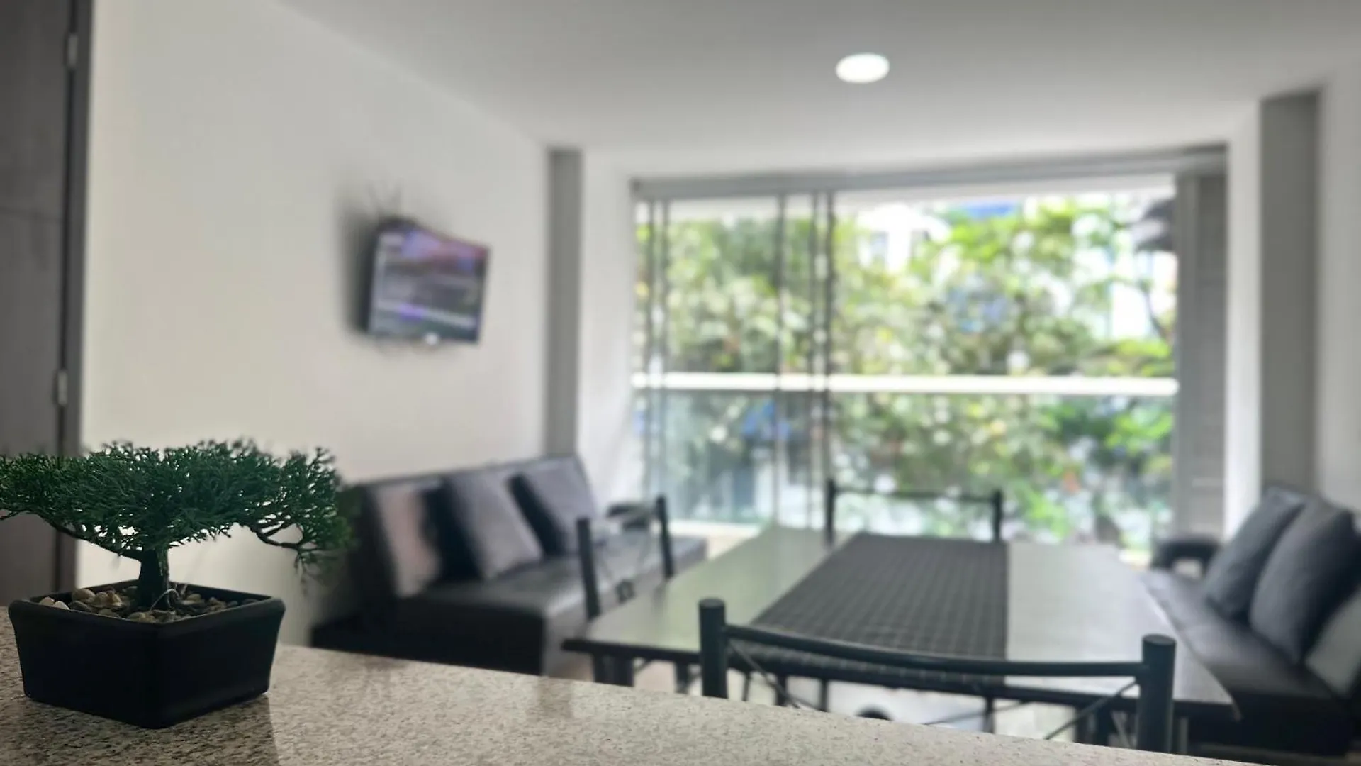 Apartamento Moderno En Conquistadores, Excelente Ubicacion Medellin Colombia