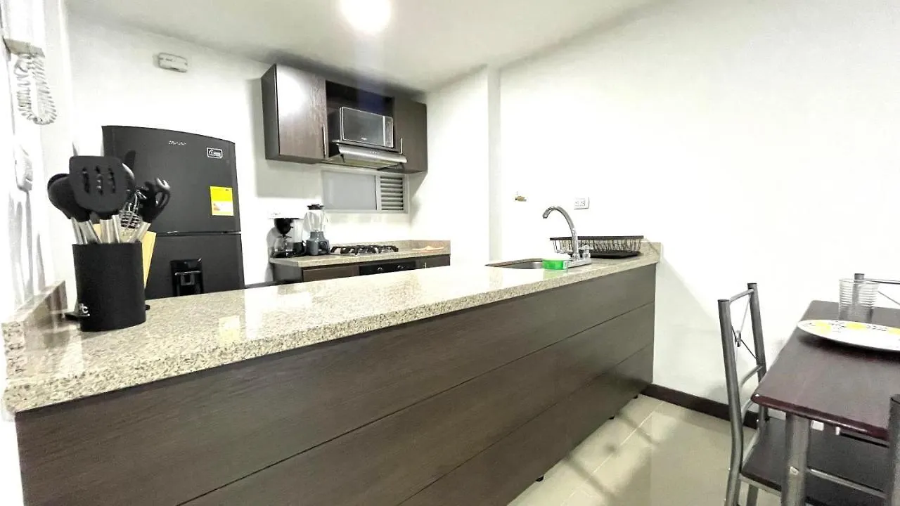 Aparthotel Apartamento Moderno En Conquistadores, Excelente Ubicacion Medellin Colombia