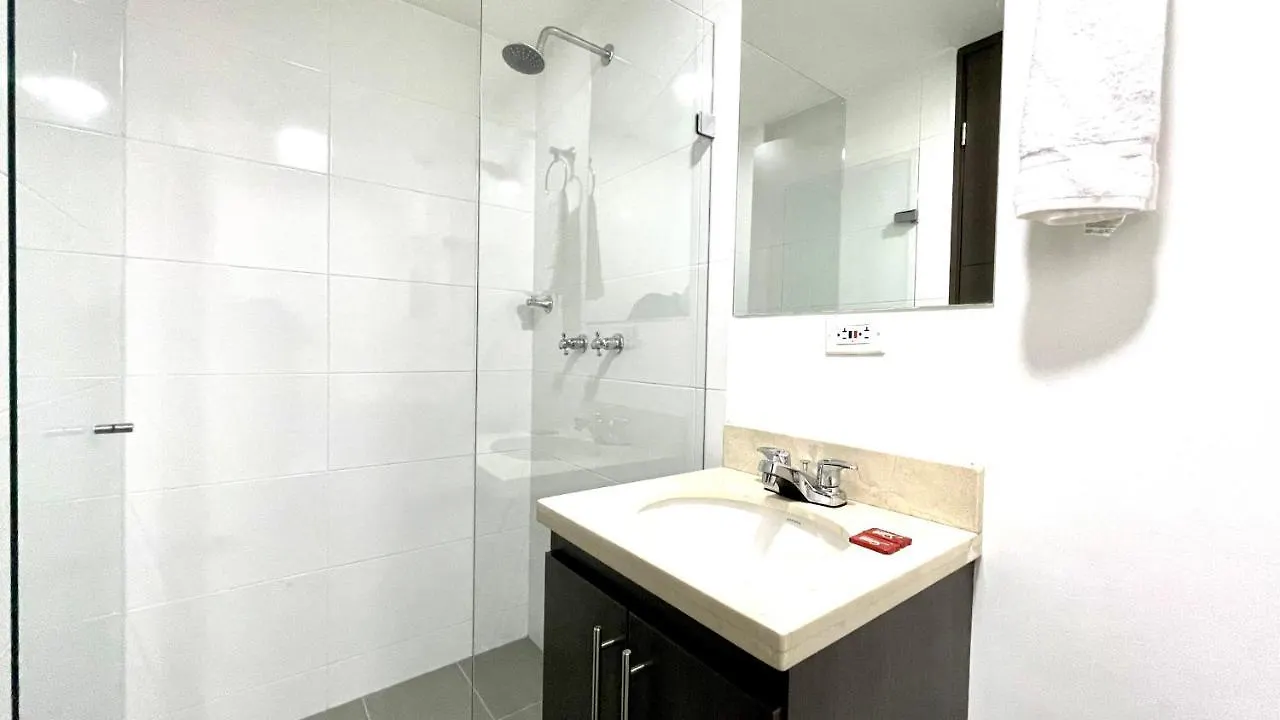 Apartamento Moderno En Conquistadores, Excelente Ubicacion Medellin Aparthotel