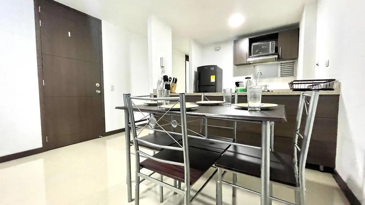 Aparthotel Apartamento Moderno En Conquistadores, Excelente Ubicacion Medellin